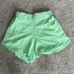 Lululemon 4in. Hotty hot shorts